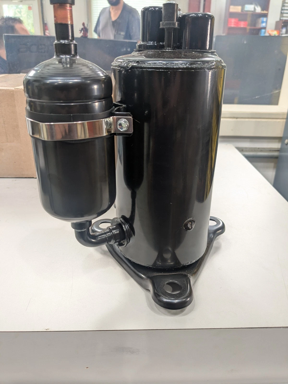 LG Compressor GK141KAB 14,200 BTU, 208-230V, 60Hz - Image 3