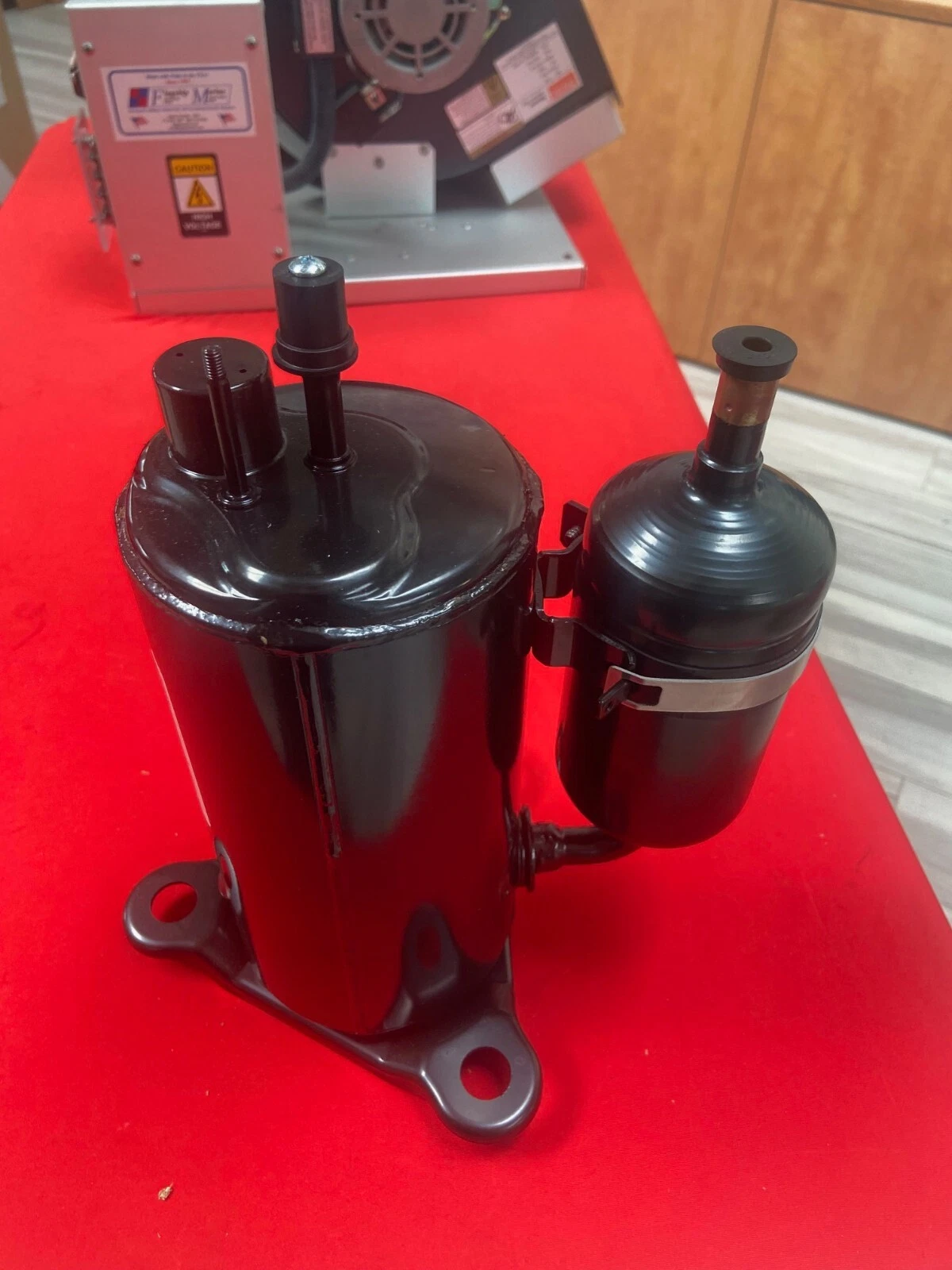 LG Rotary Compressor GK151KAA 230V - Image 3