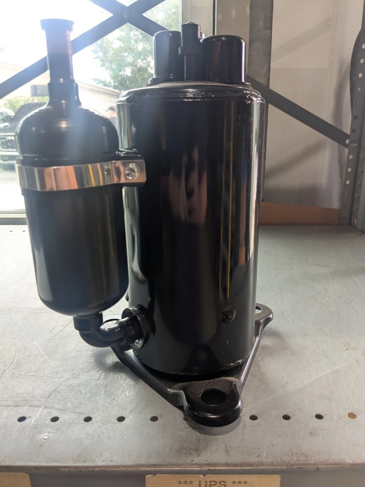 LG Rotary Compressor GK102CAB 115V - Image 4